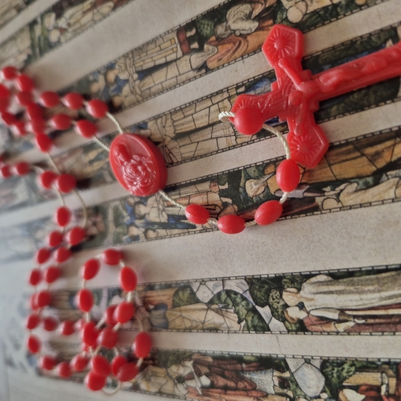 Red Rosary Beads with Cross - Picture 4 of 4